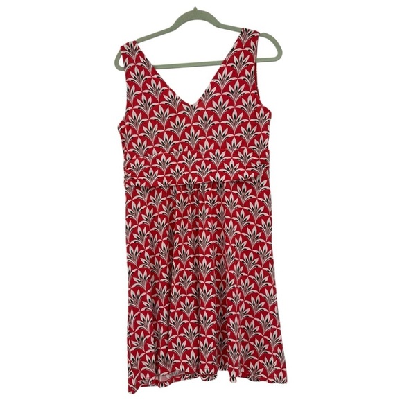 NEW Boden Effie Palm Print Jersey Dress Size 12P - Picture 2 of 7